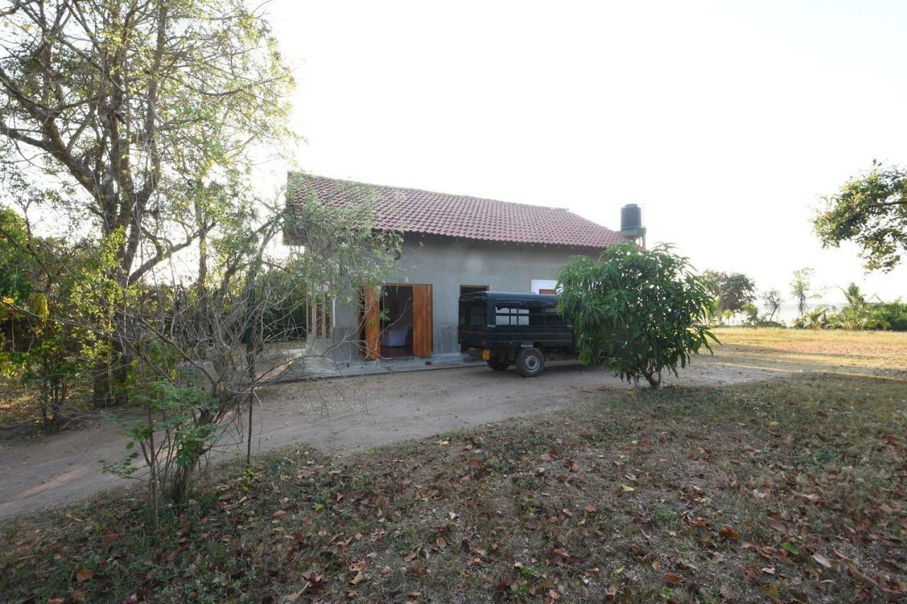 Captain'S Bird Safari Lodge Puttalam Exterior foto